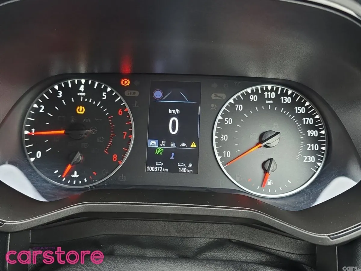 Renault Clio Hatchback, Petrol, 2023, Red