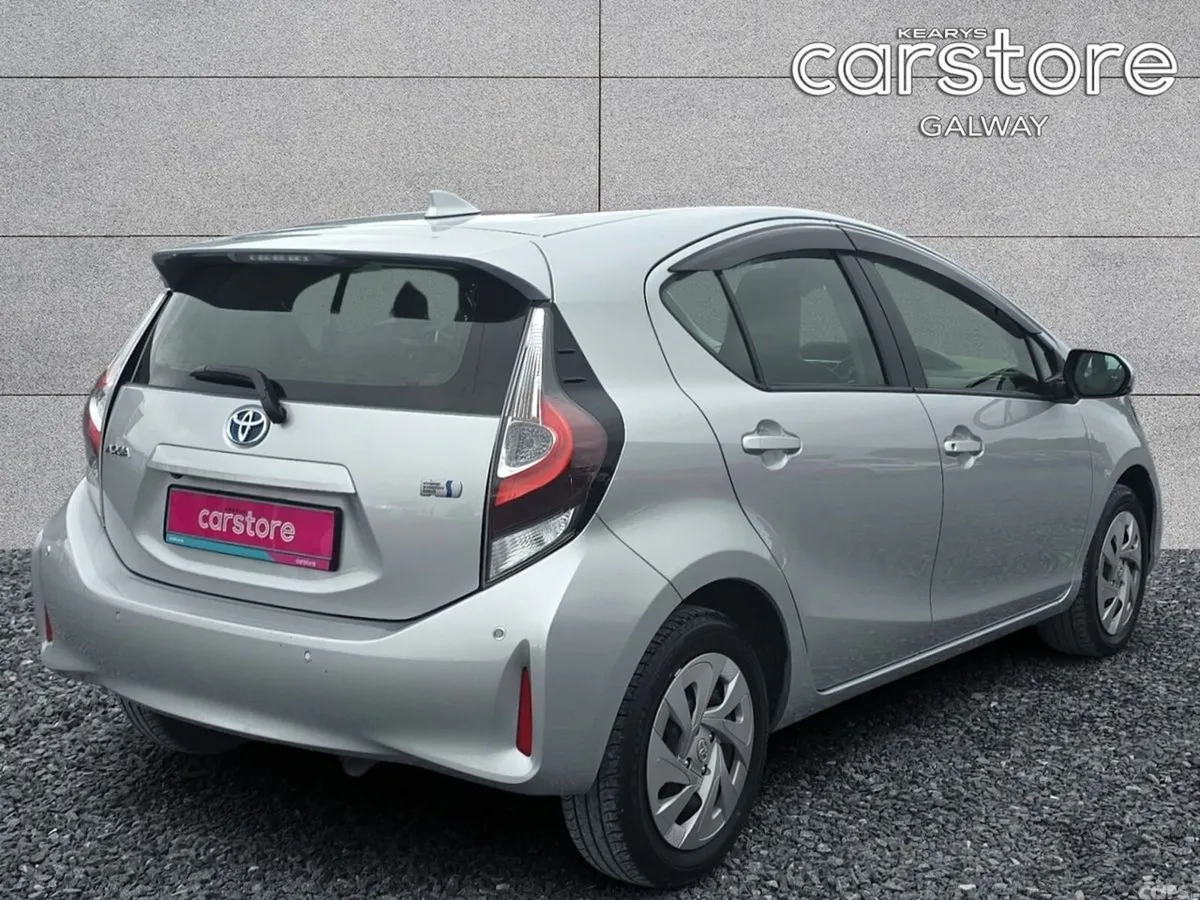 Toyota Aqua Hatchback, Petrol Hybrid, 2021, Silver