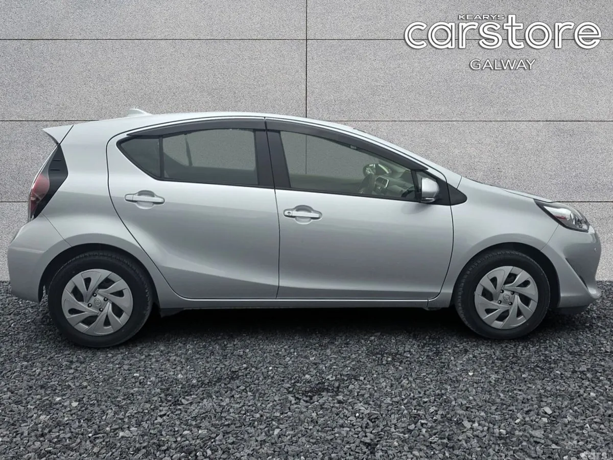 Toyota Aqua Hatchback, Petrol Hybrid, 2021, Silver