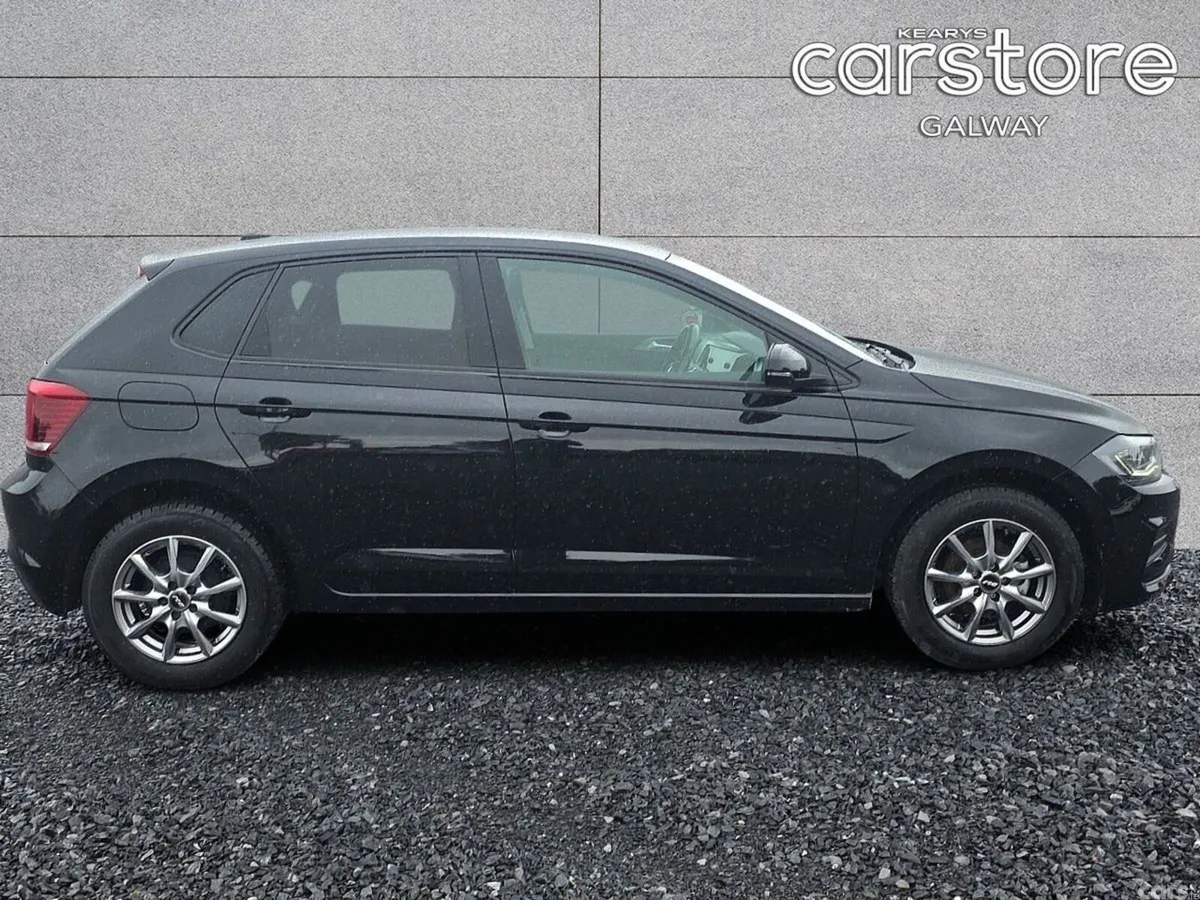 Volkswagen Polo Hatchback, Petrol, 2021, Black