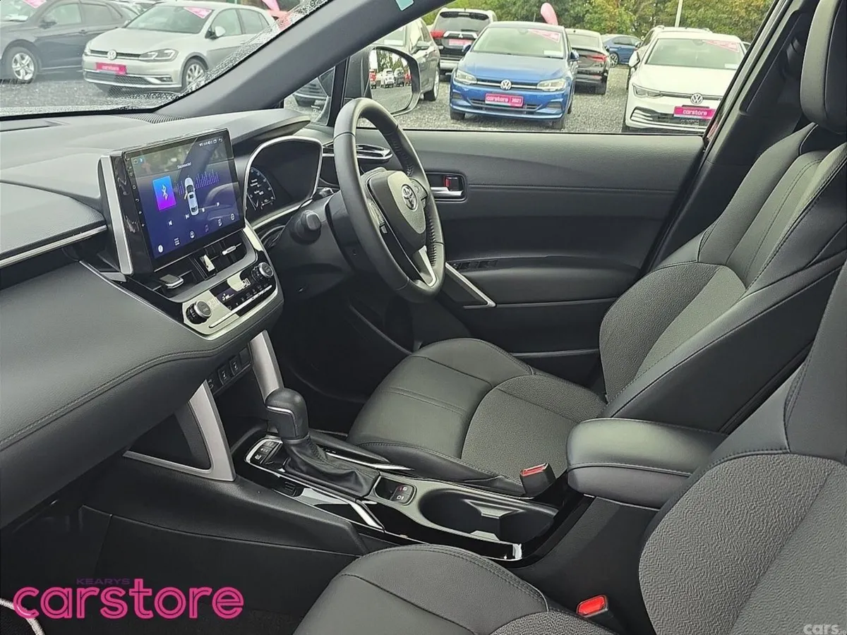 Toyota Corolla Cross Hatchback, Petrol Hybrid, 2024, Black