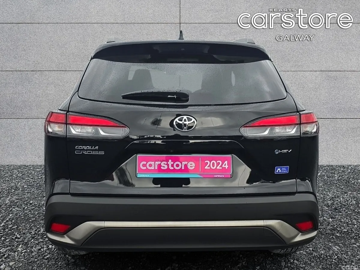 Toyota Corolla Cross Hatchback, Petrol Hybrid, 2024, Black