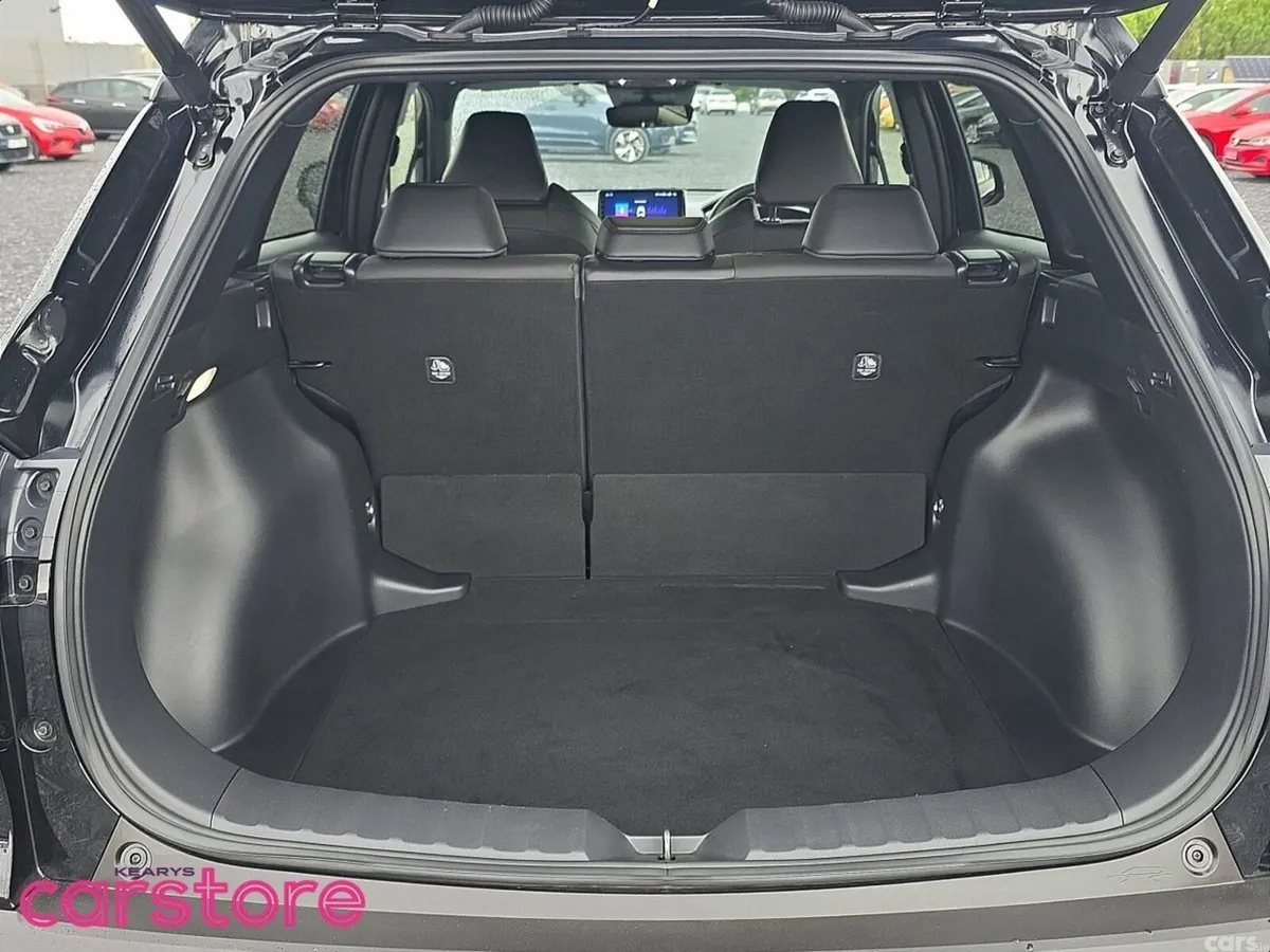 Toyota Corolla Cross Hatchback, Petrol Hybrid, 2024, Black