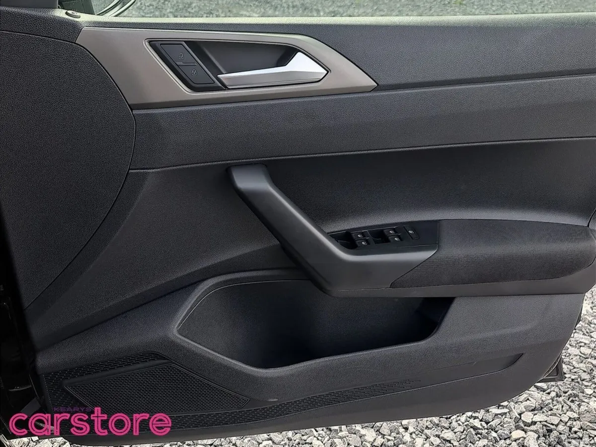 Volkswagen Polo Hatchback, Petrol, 2021, Black