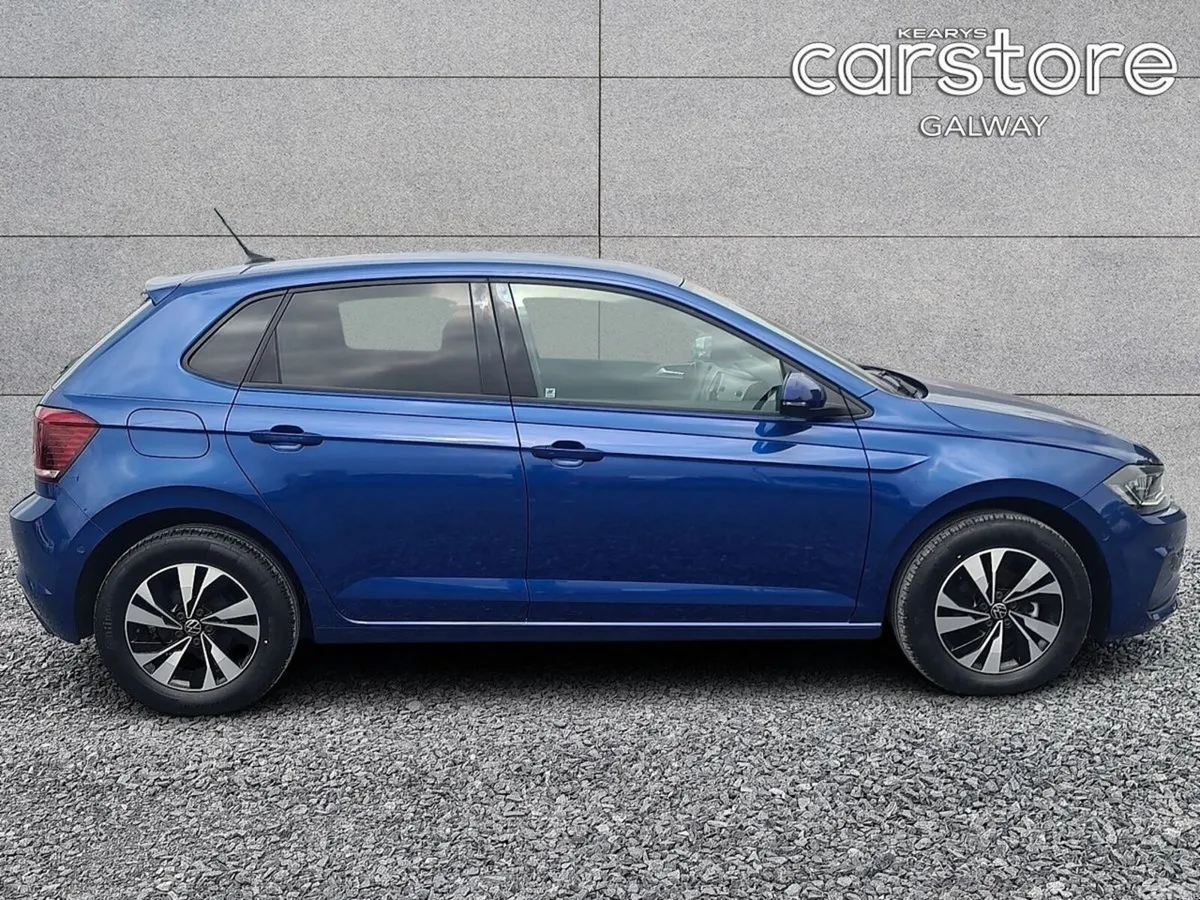 Volkswagen Polo Hatchback, Petrol, 2021, Blue