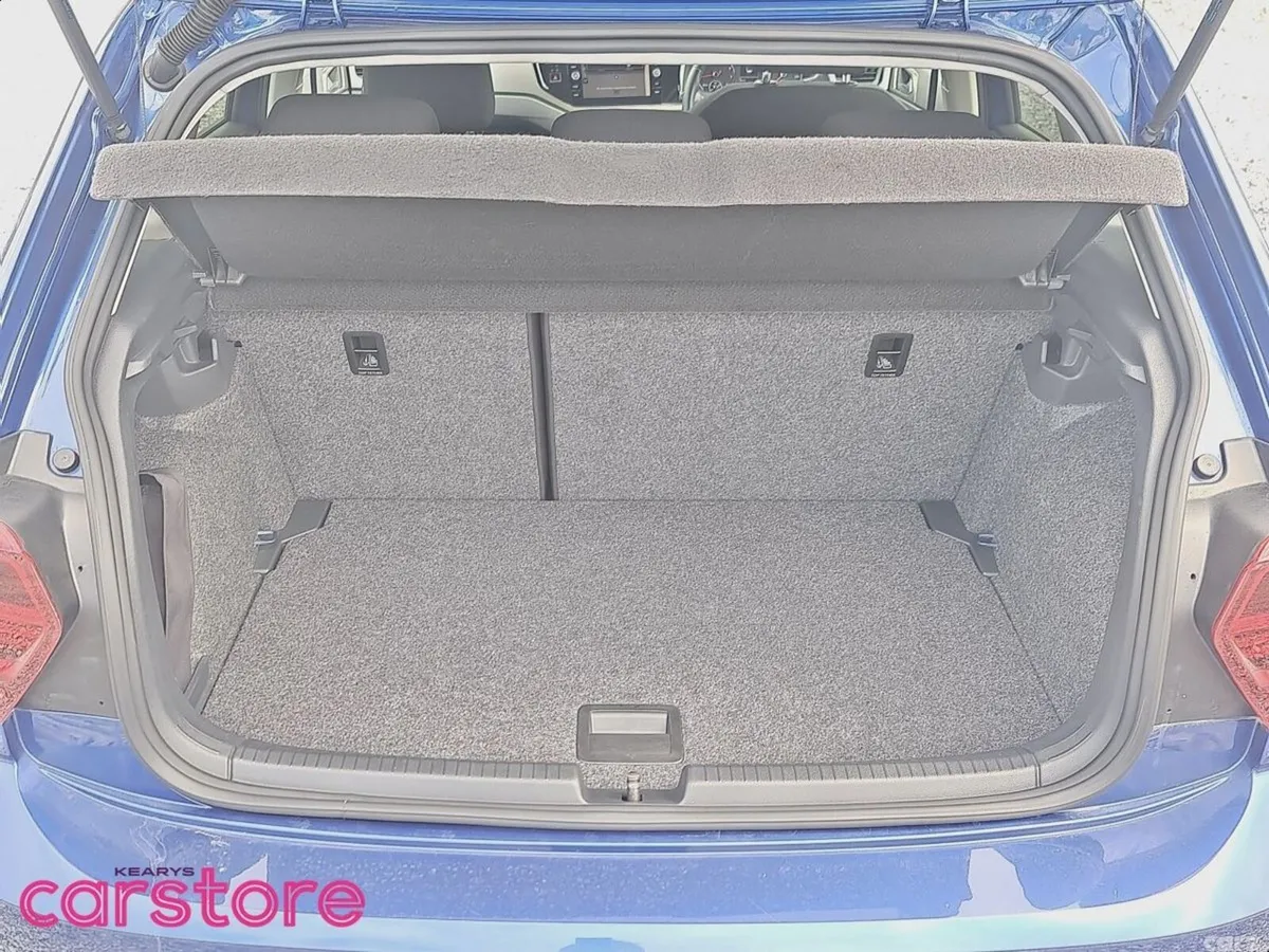 Volkswagen Polo Hatchback, Petrol, 2021, Blue