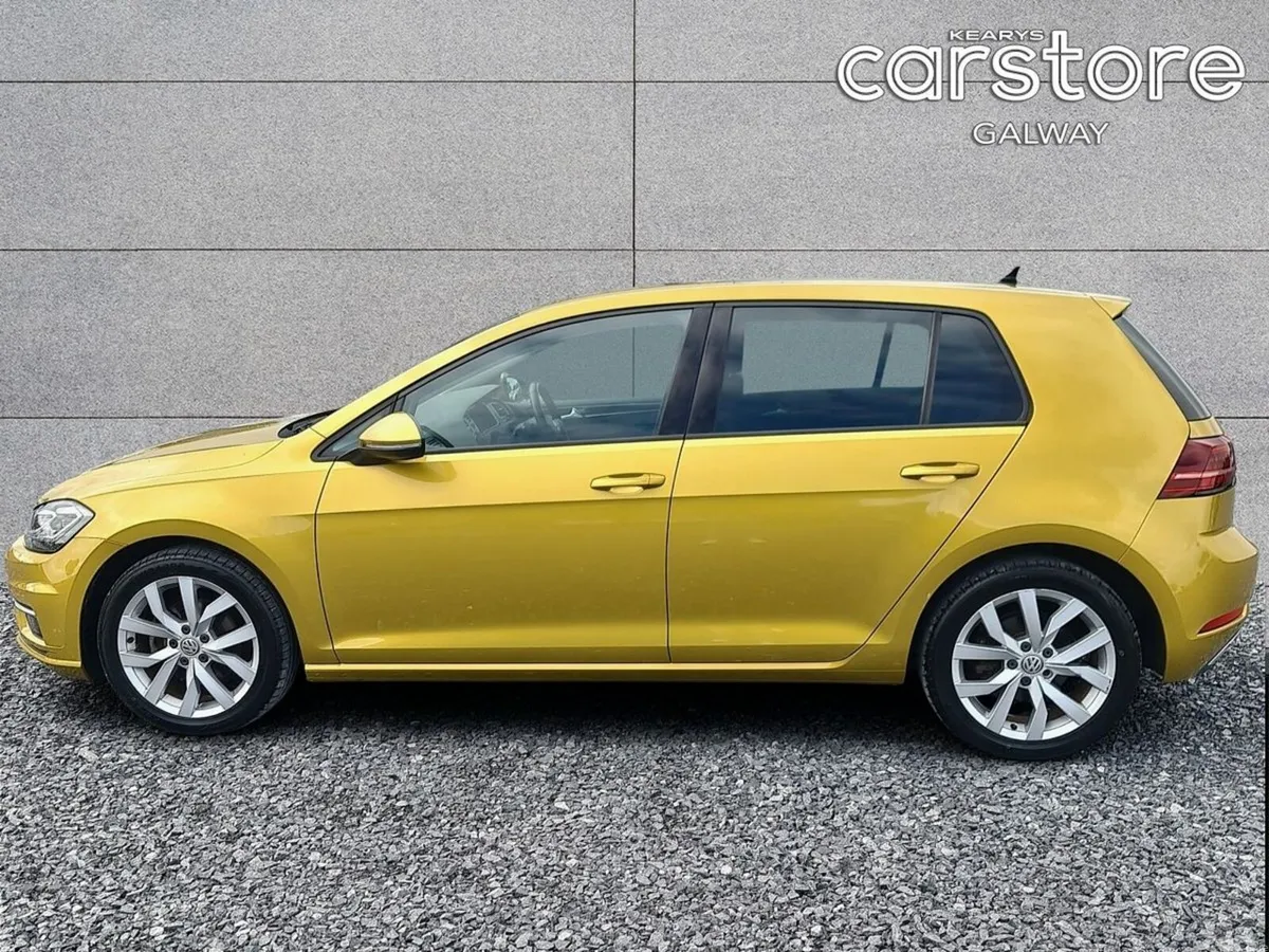Volkswagen Golf Hatchback, Petrol, 2017, Yellow