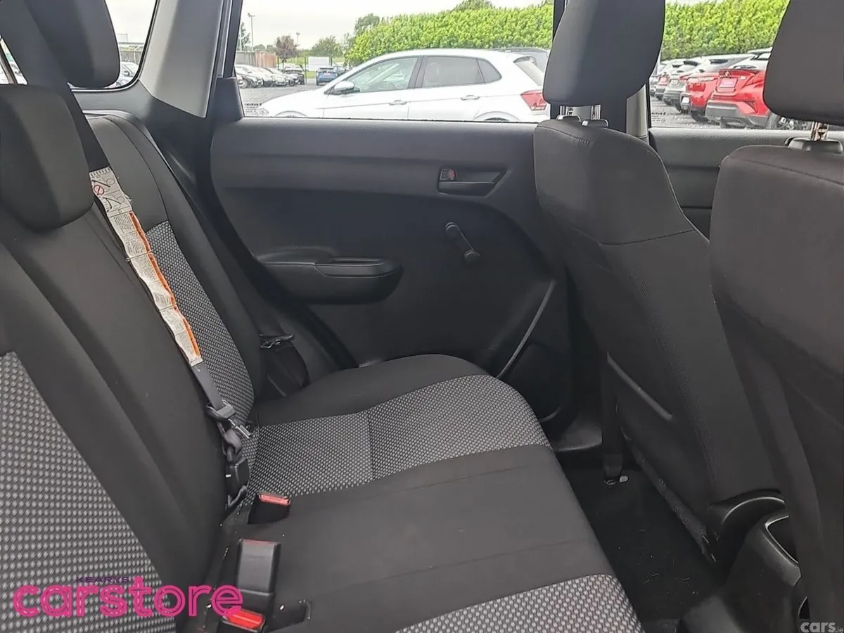 Suzuki Vitara SUV, Petrol Hybrid, 2023, White