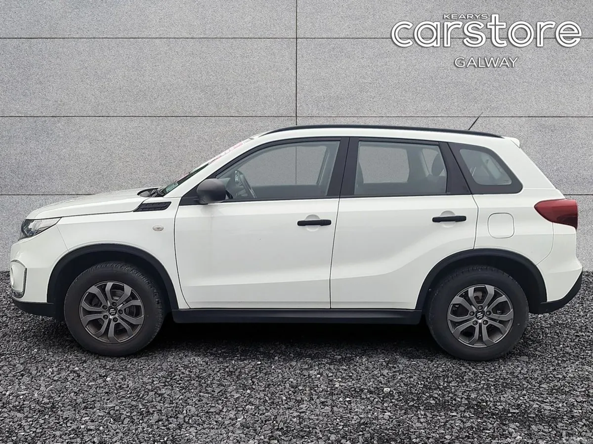 Suzuki Vitara SUV, Petrol Hybrid, 2023, White