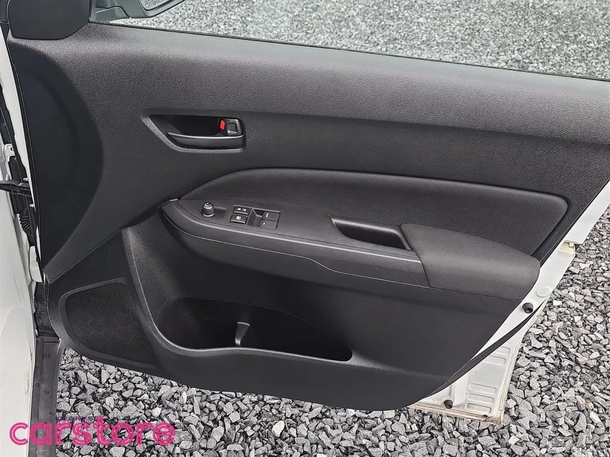 Suzuki Vitara SUV, Petrol Hybrid, 2023, White