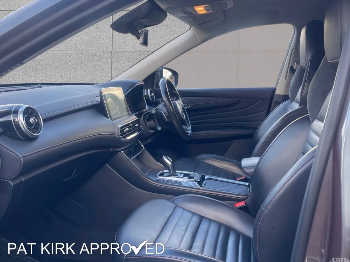 MG HS Hatchback, Petrol, 2023, Grey