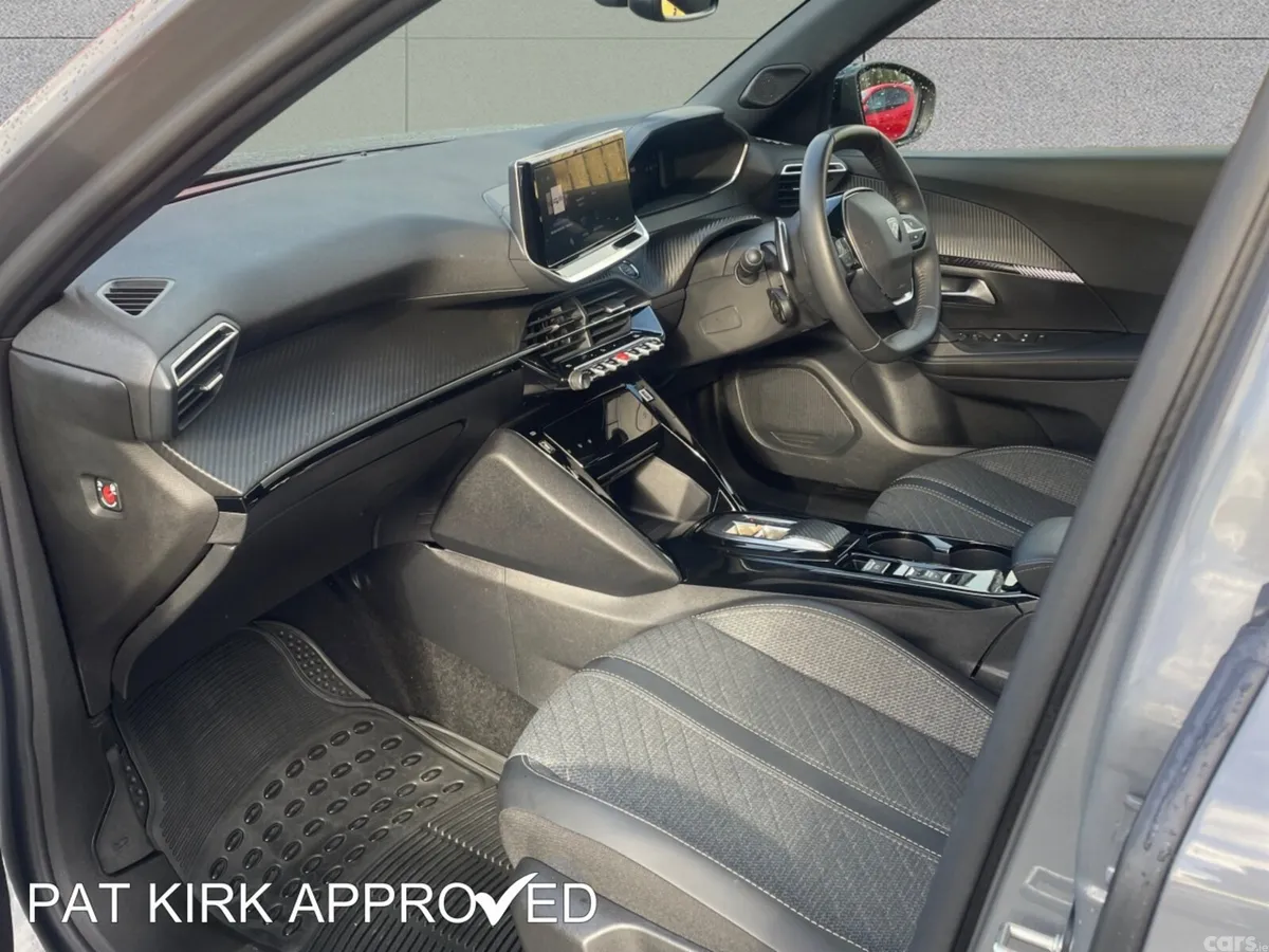 Peugeot 2008 Estate, Petrol, 2025, Grey