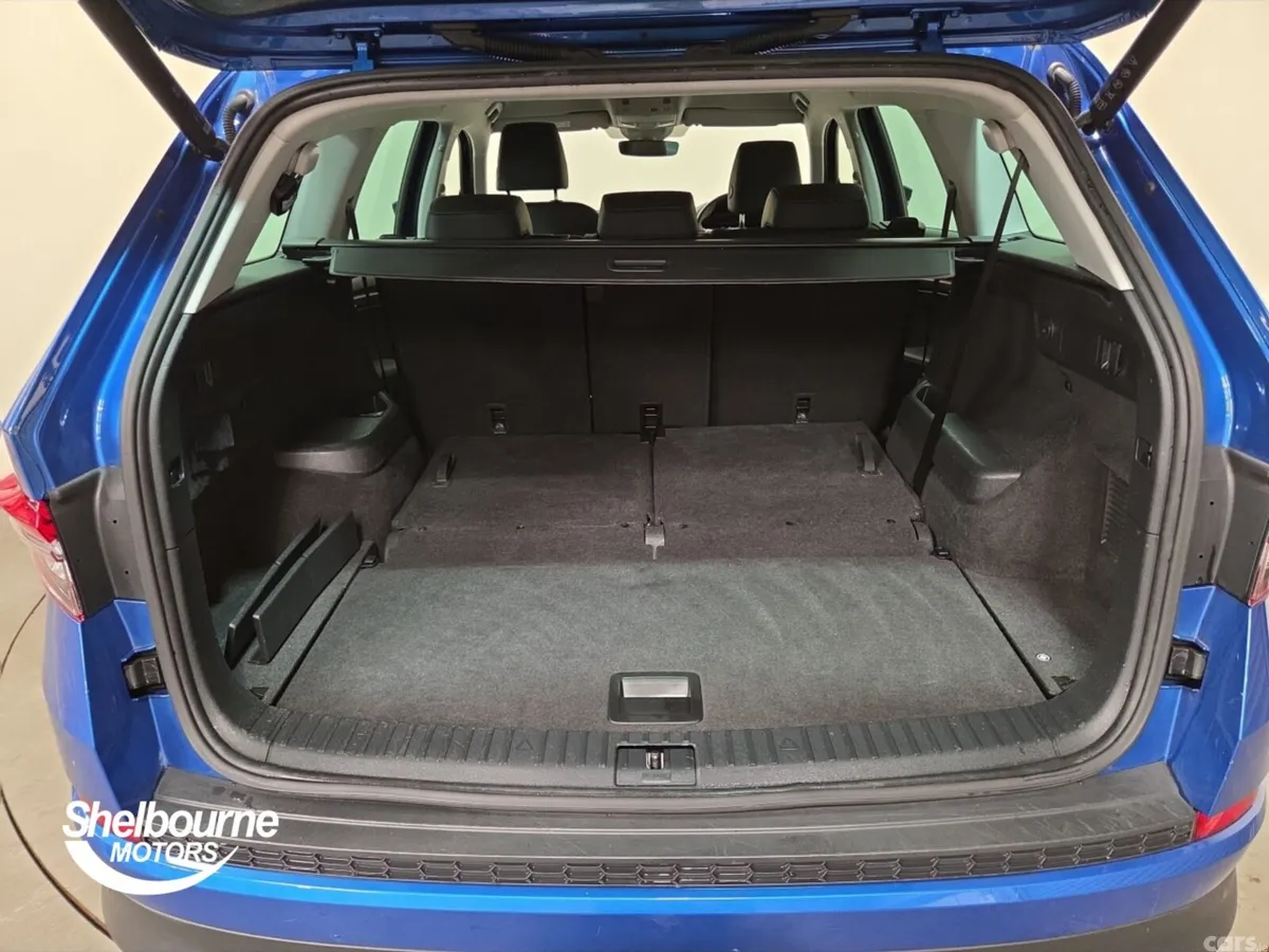 Skoda Kodiaq Estate, Petrol, 2023, Blue