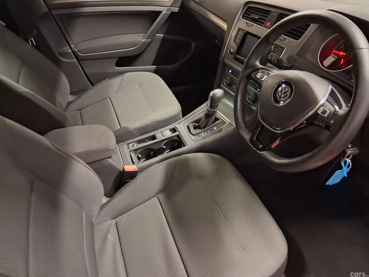 Volkswagen Golf Hatchback, Petrol, 2013, White