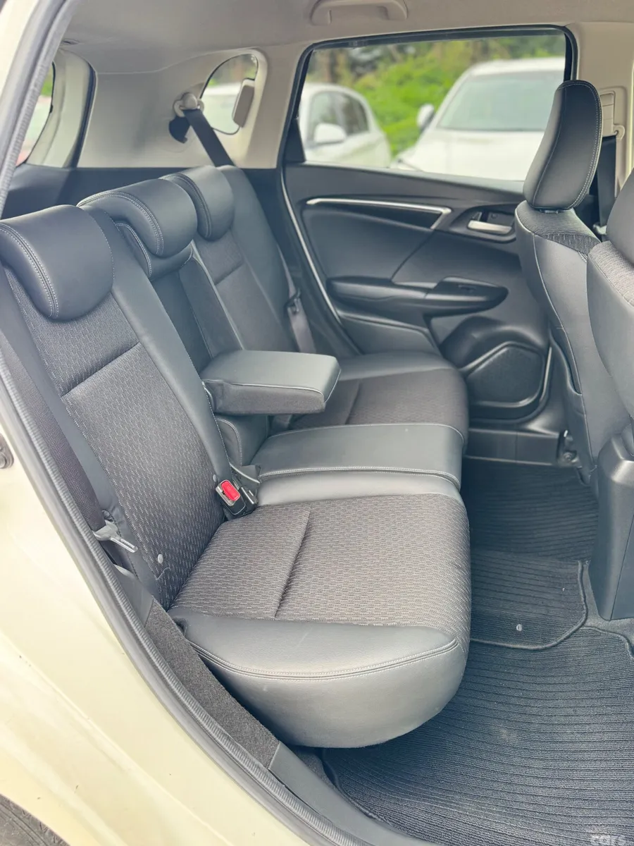 Honda Fit Hatchback, Petrol Hybrid, 2015, White