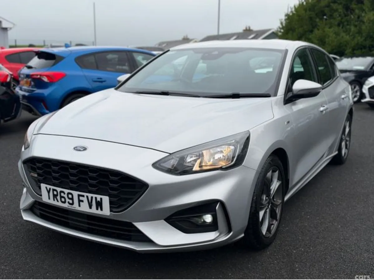 Ford Focus Hatchback, Diesel, 2019, Silver