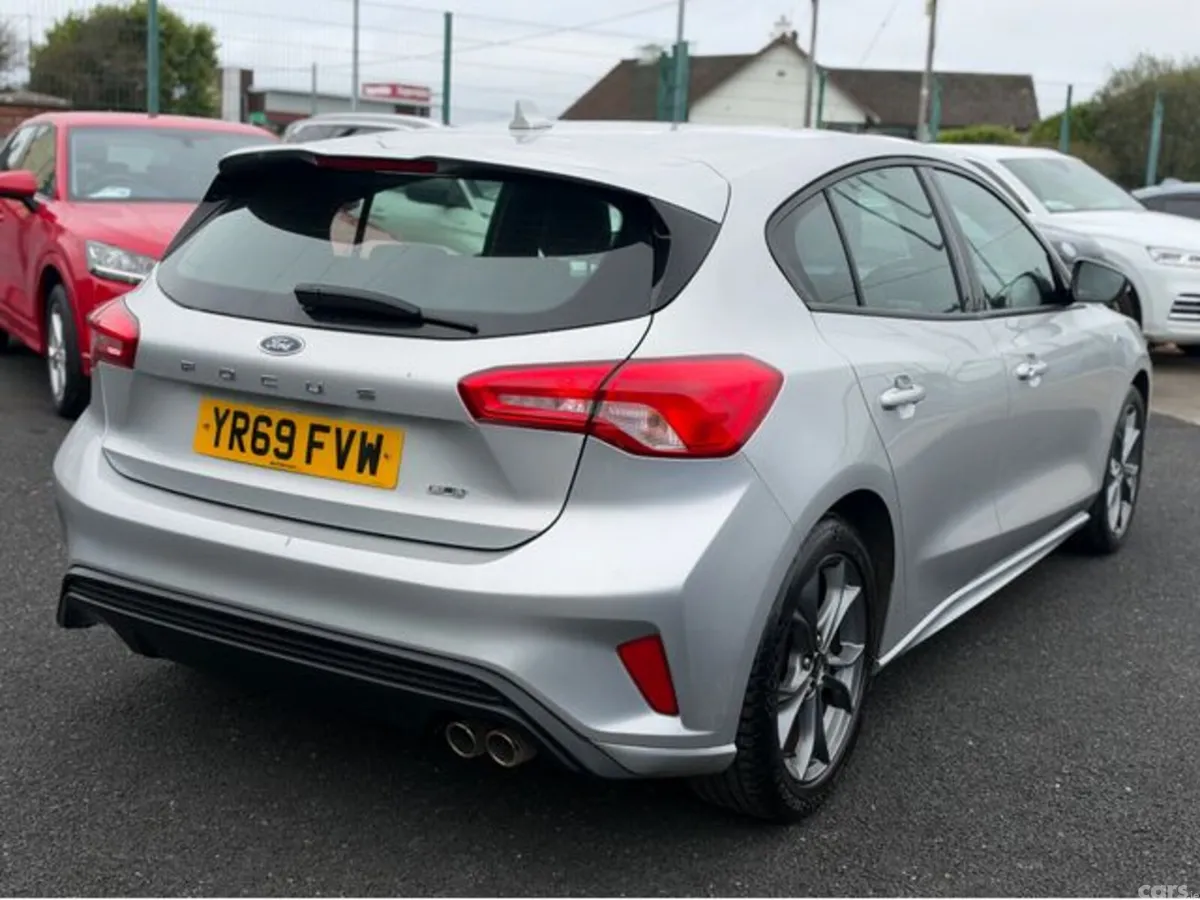 Ford Focus Hatchback, Diesel, 2019, Silver