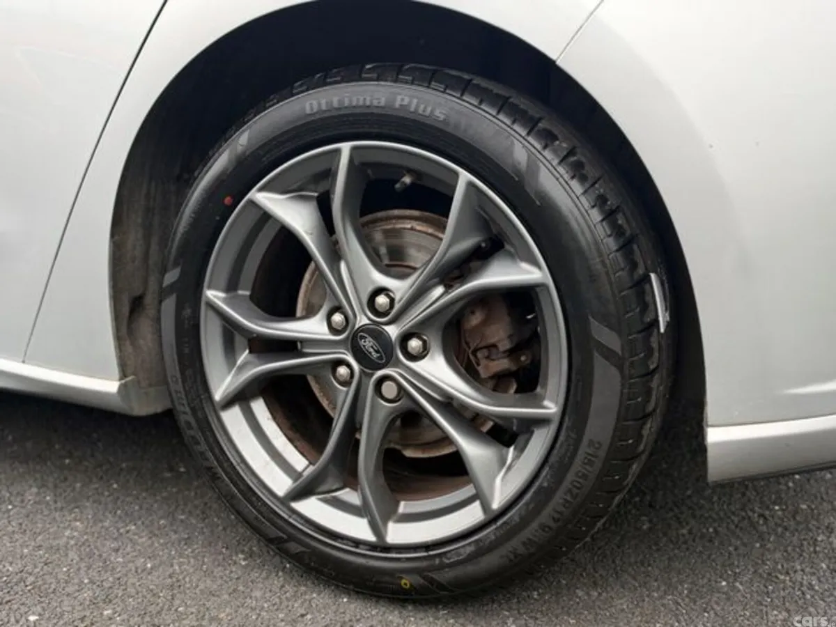 Ford Focus Hatchback, Diesel, 2019, Silver