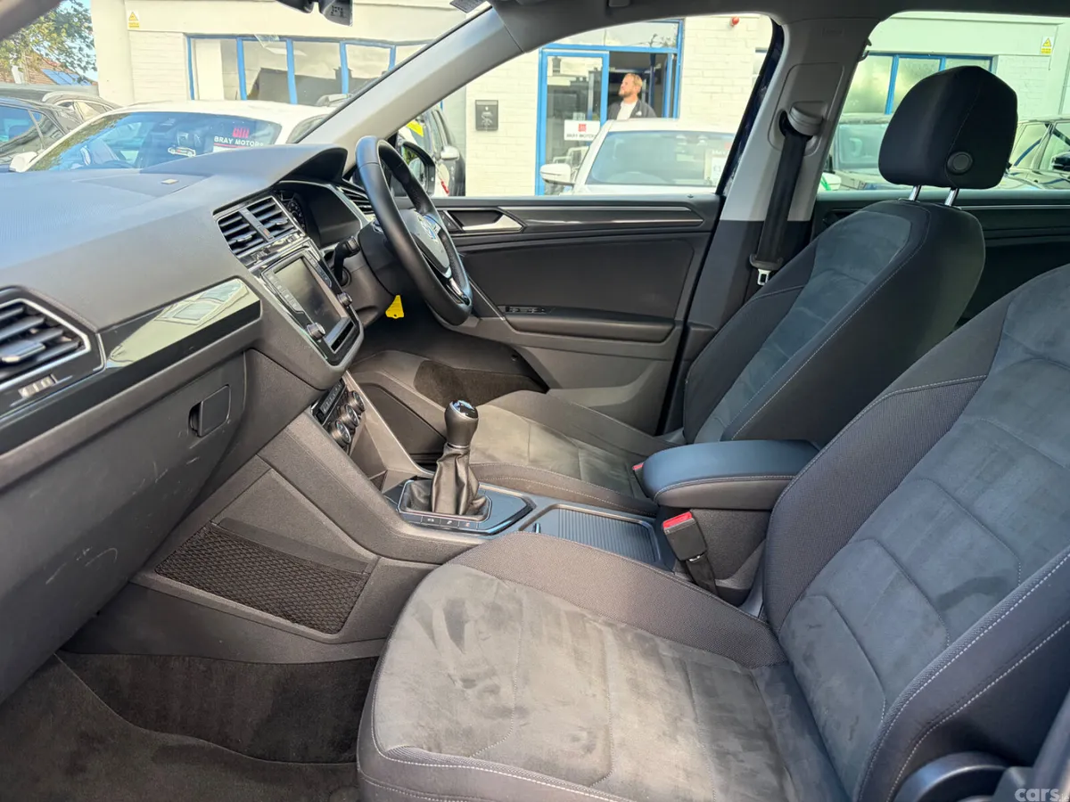 Volkswagen Tiguan SUV, Diesel, 2016, Blue