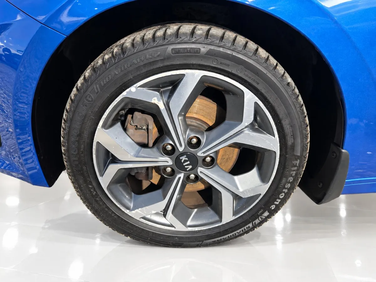 Kia Ceed Hatchback, Petrol, 2020, Blue