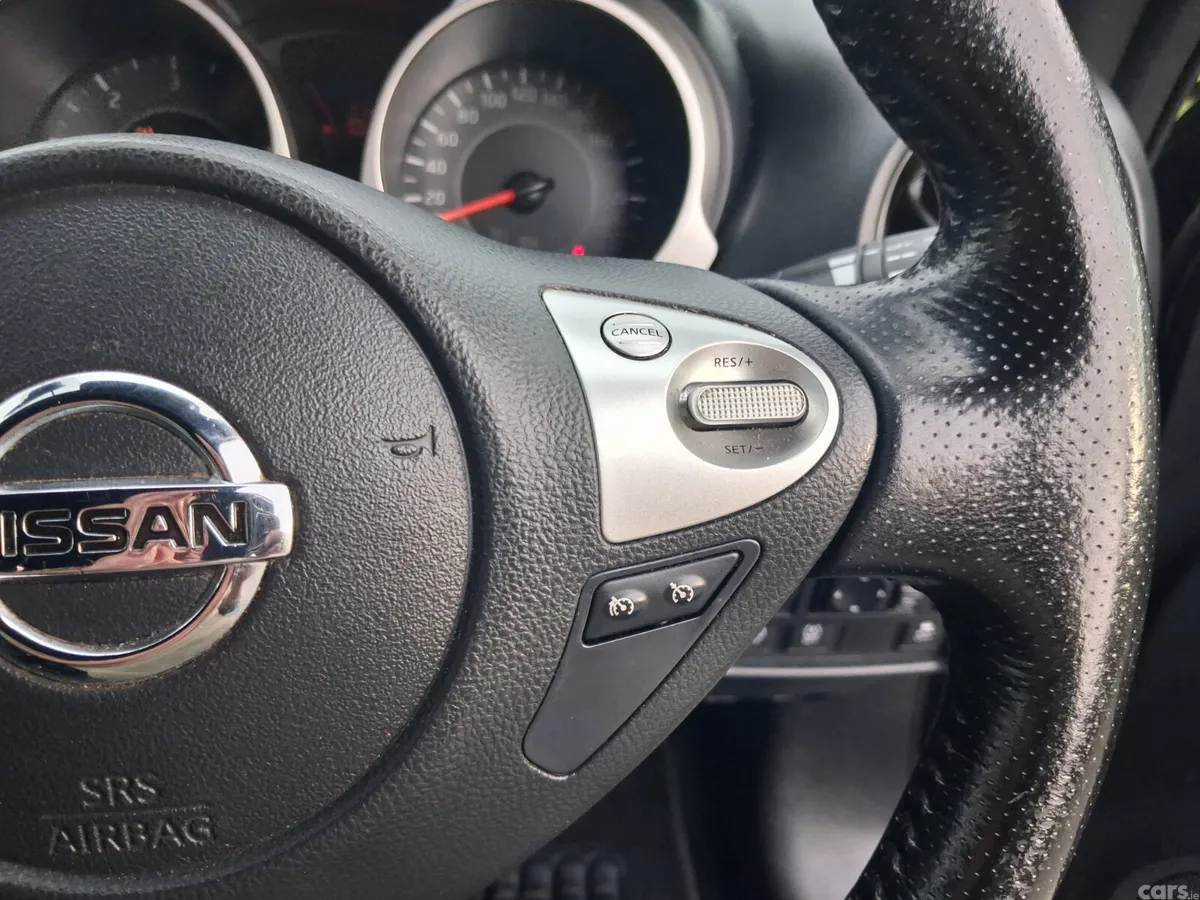 Nissan Juke SUV, Diesel, 2017, Black
