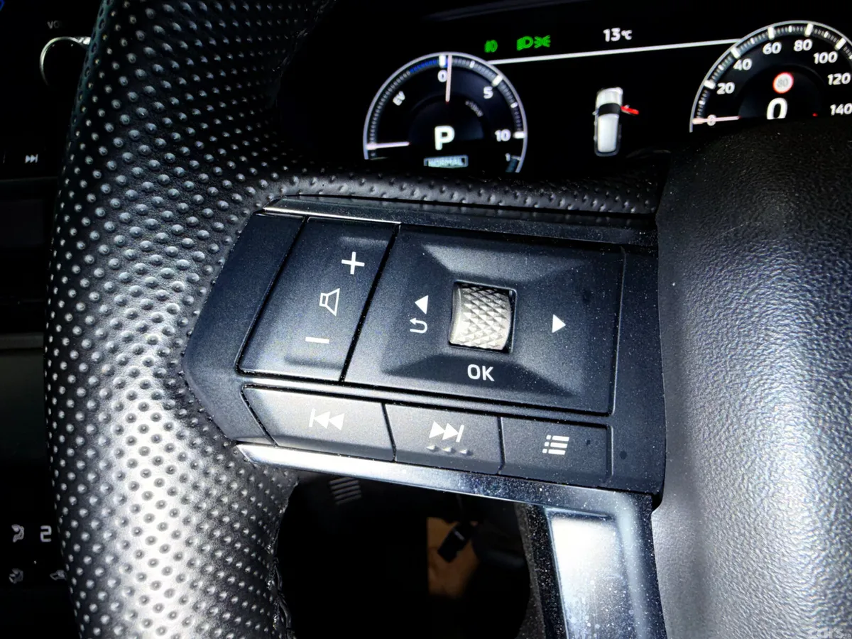 Mitsubishi Outlander SUV, Petrol Plug-in Hybrid, 2023, White