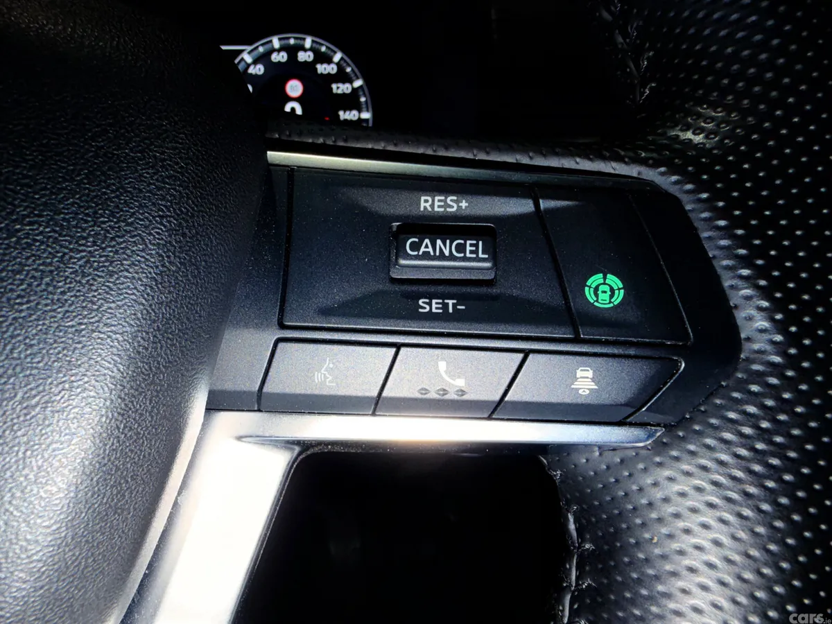Mitsubishi Outlander SUV, Petrol Plug-in Hybrid, 2023, White