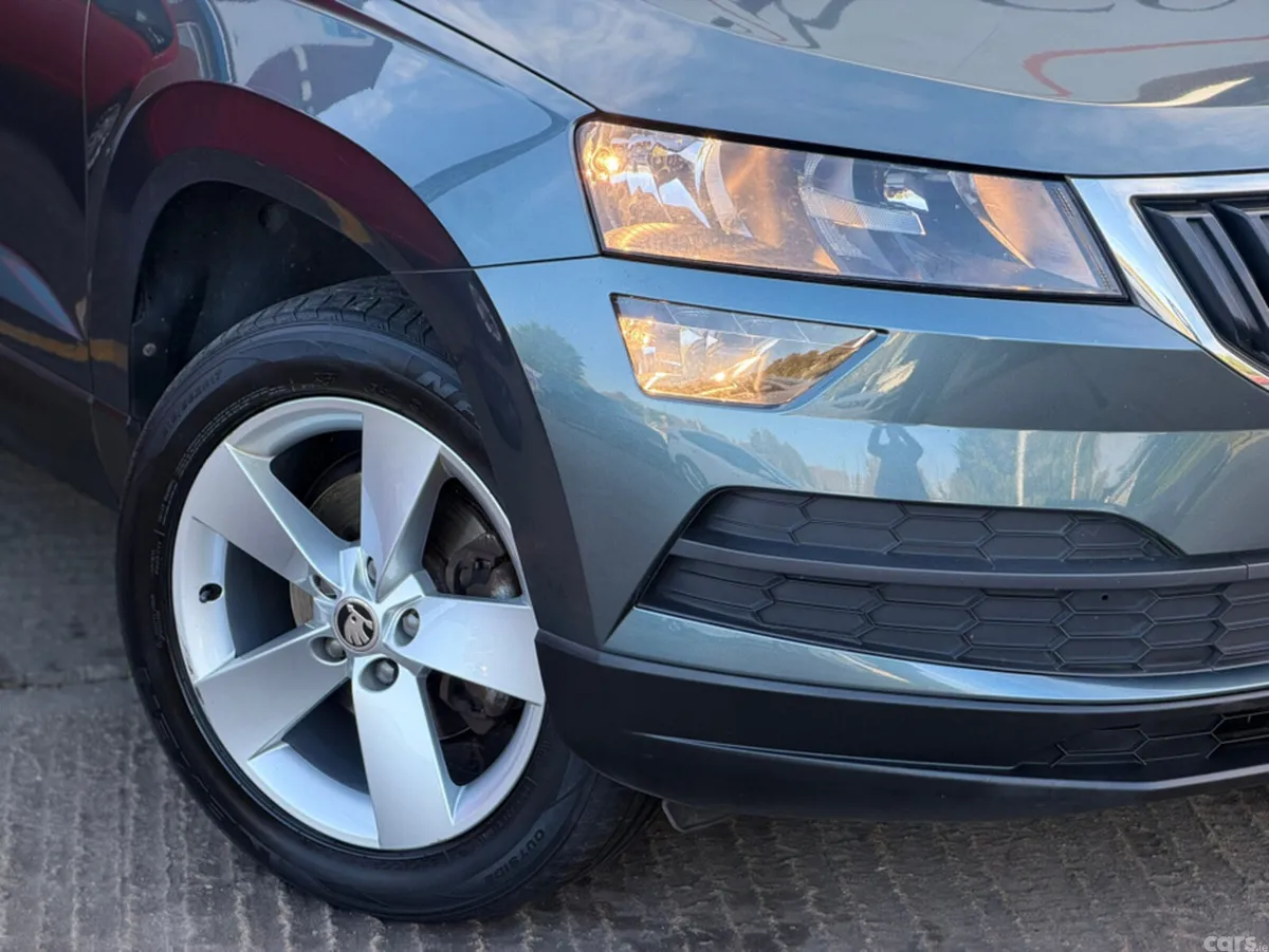 Skoda Karoq SUV, Petrol, 2020, Grey