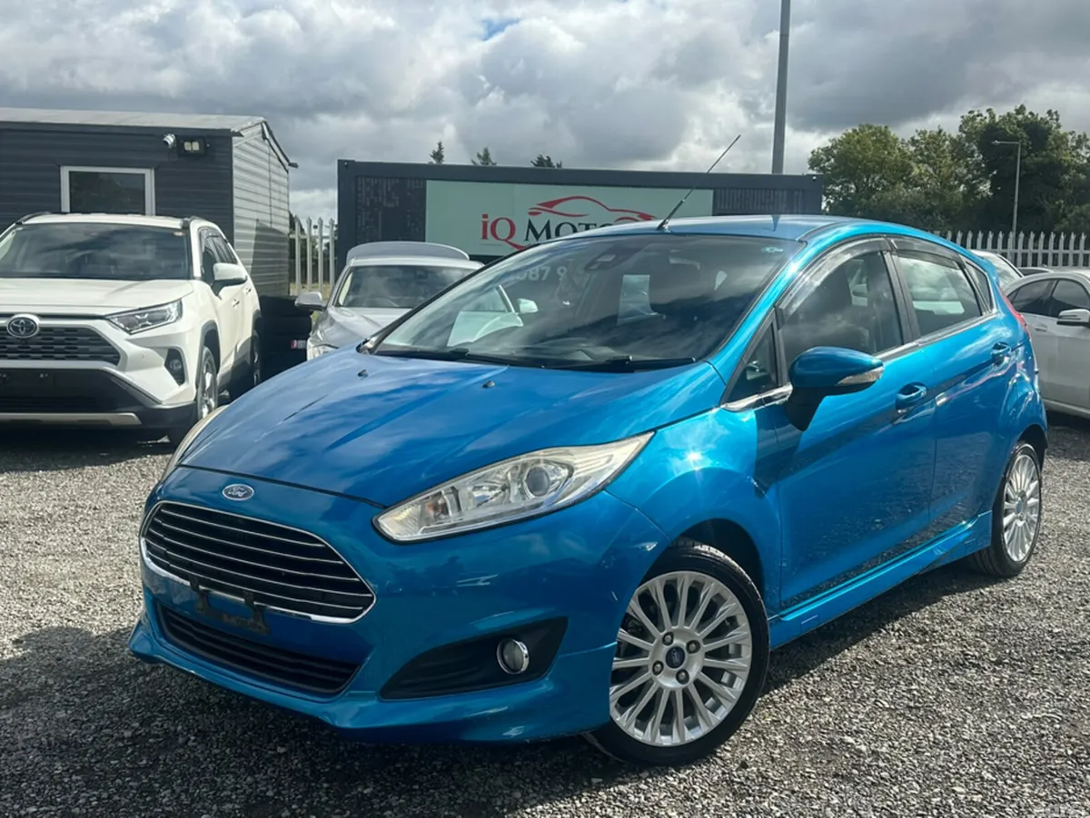 Ford Fiesta Hatchback, Petrol, 2015, Blue