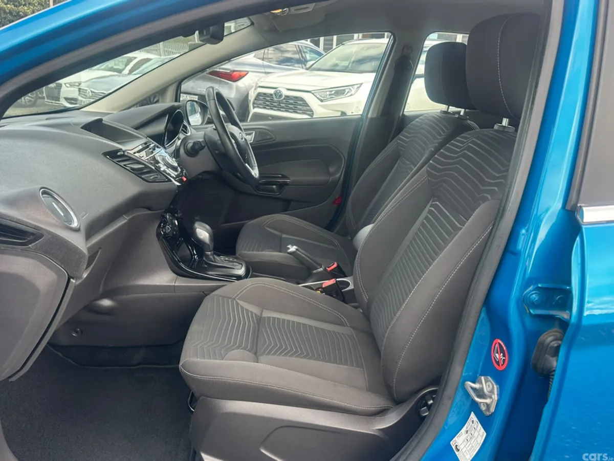 Ford Fiesta Hatchback, Petrol, 2015, Blue