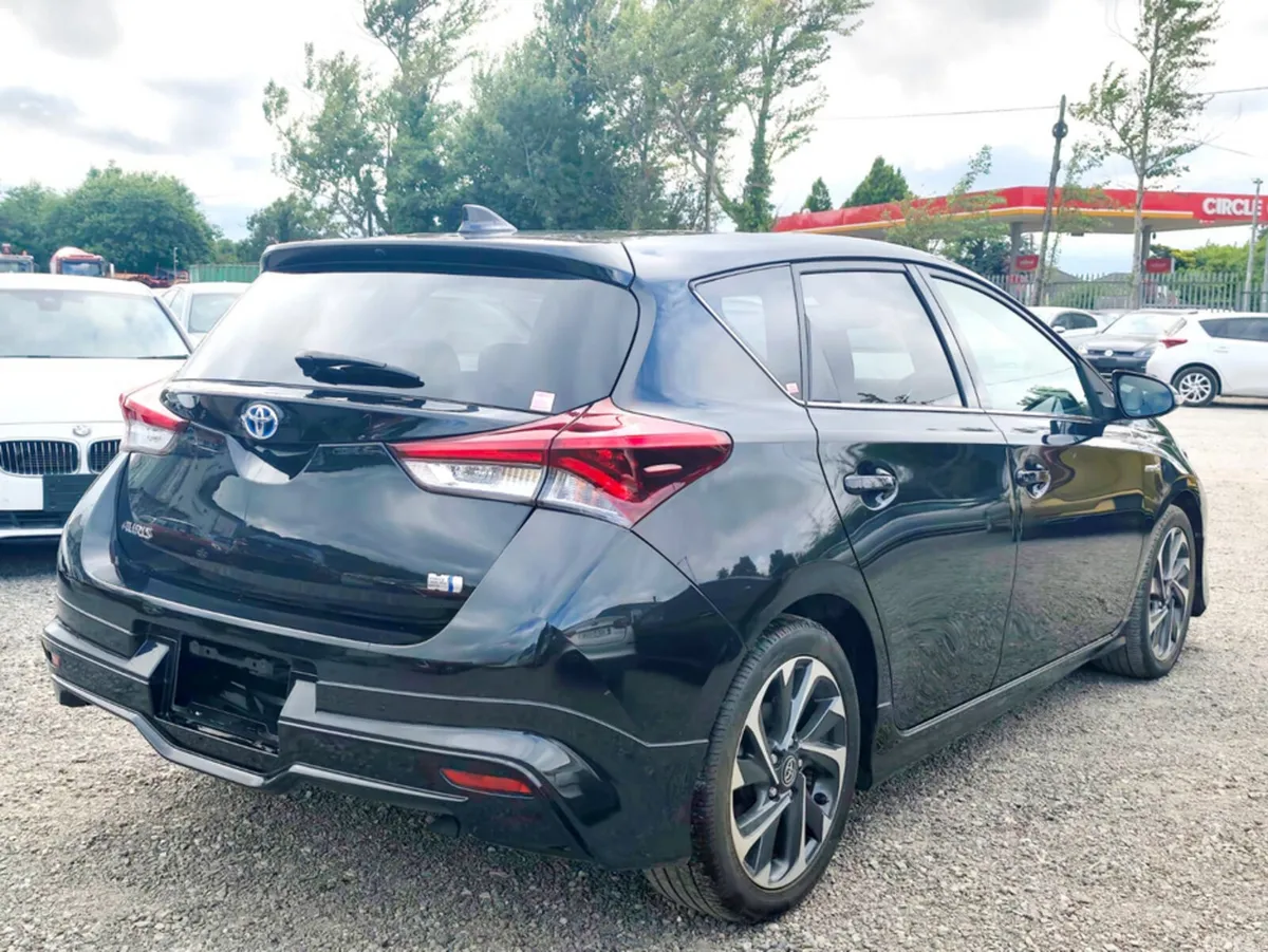 Toyota Auris Hatchback, Petrol Hybrid, 2017, Black