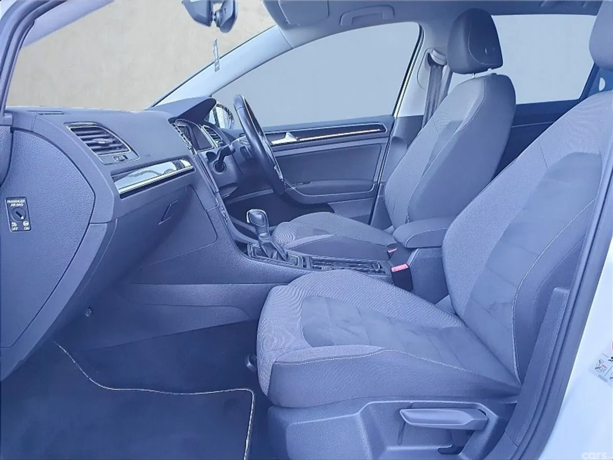 Volkswagen Golf Hatchback, Petrol, 2019, White