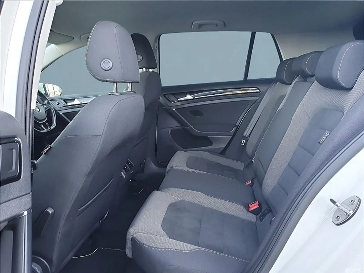 Volkswagen Golf Hatchback, Petrol, 2019, White