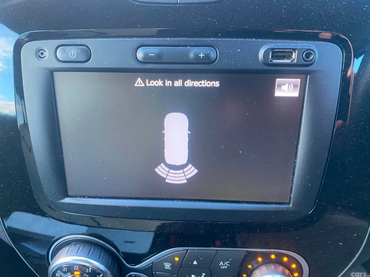 Renault Captur Hatchback, Diesel, 2019, Grey
