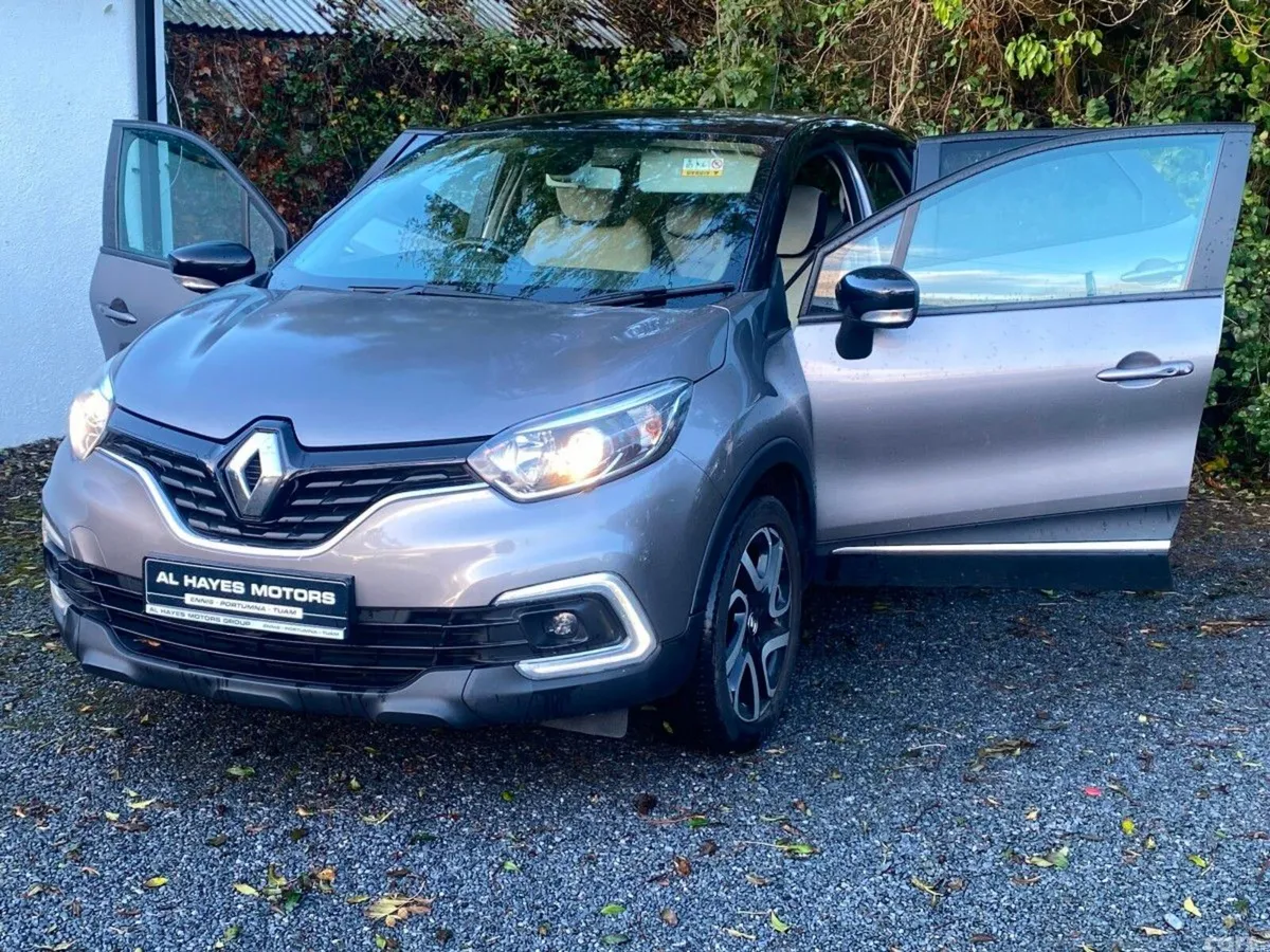 Renault Captur Hatchback, Diesel, 2019, Grey
