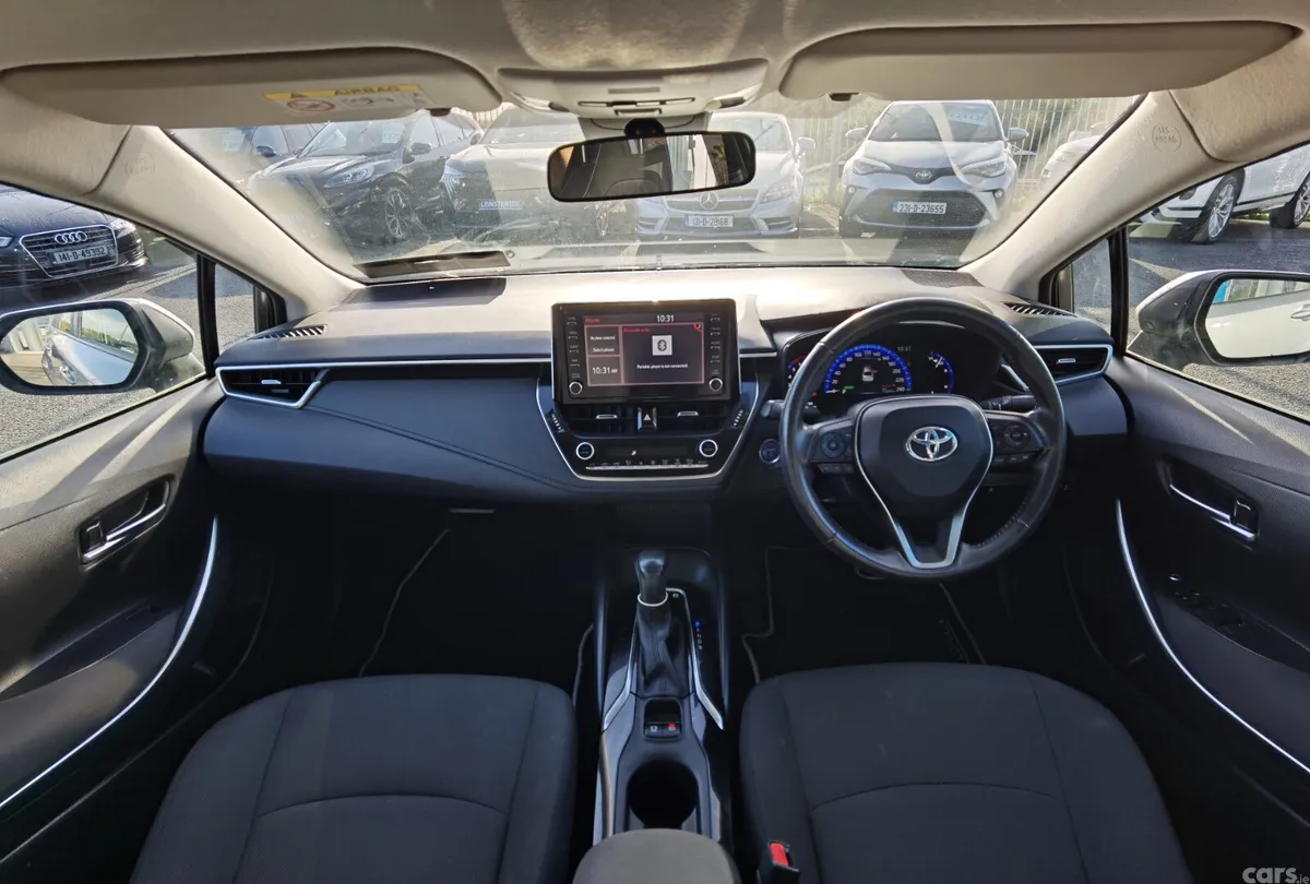 Toyota Corolla Saloon, Petrol Hybrid, 2022, Grey
