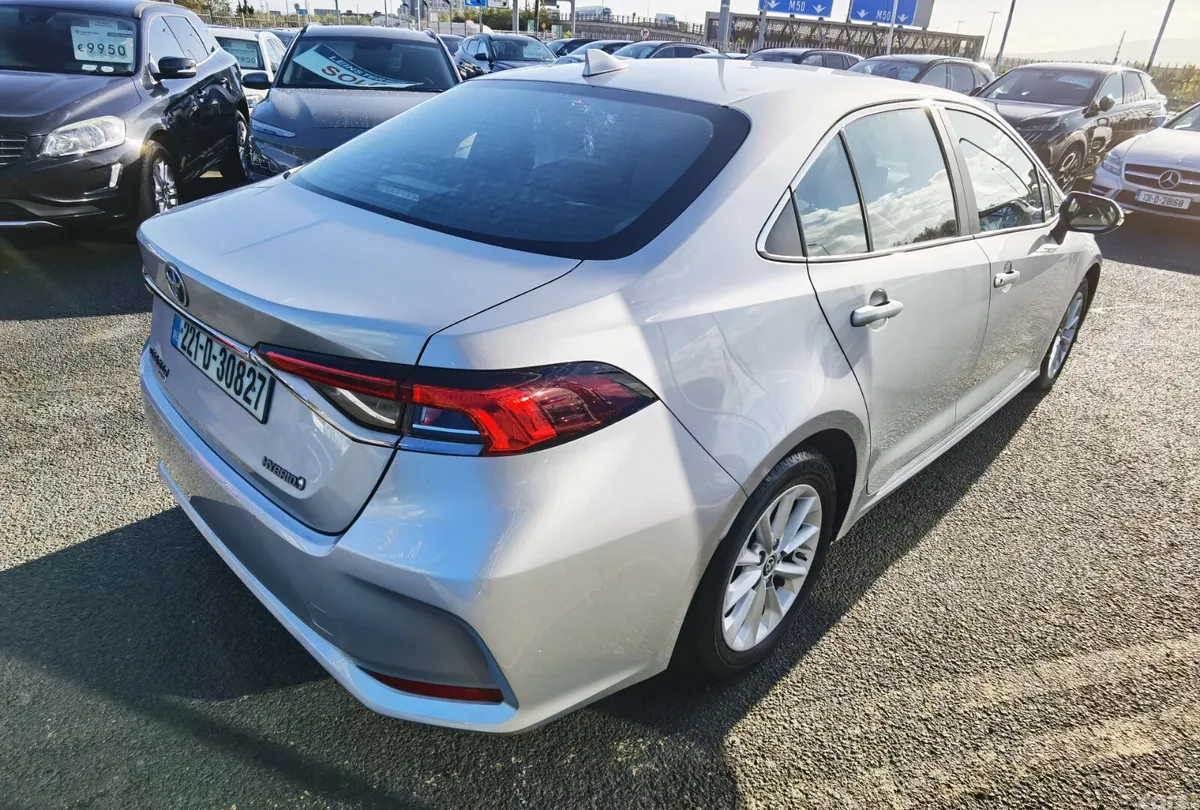 Toyota Corolla Saloon, Petrol Hybrid, 2022, Grey