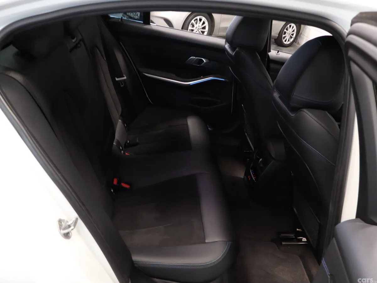 BMW 3-Series Saloon, Petrol Plug-in Hybrid, 2020, White