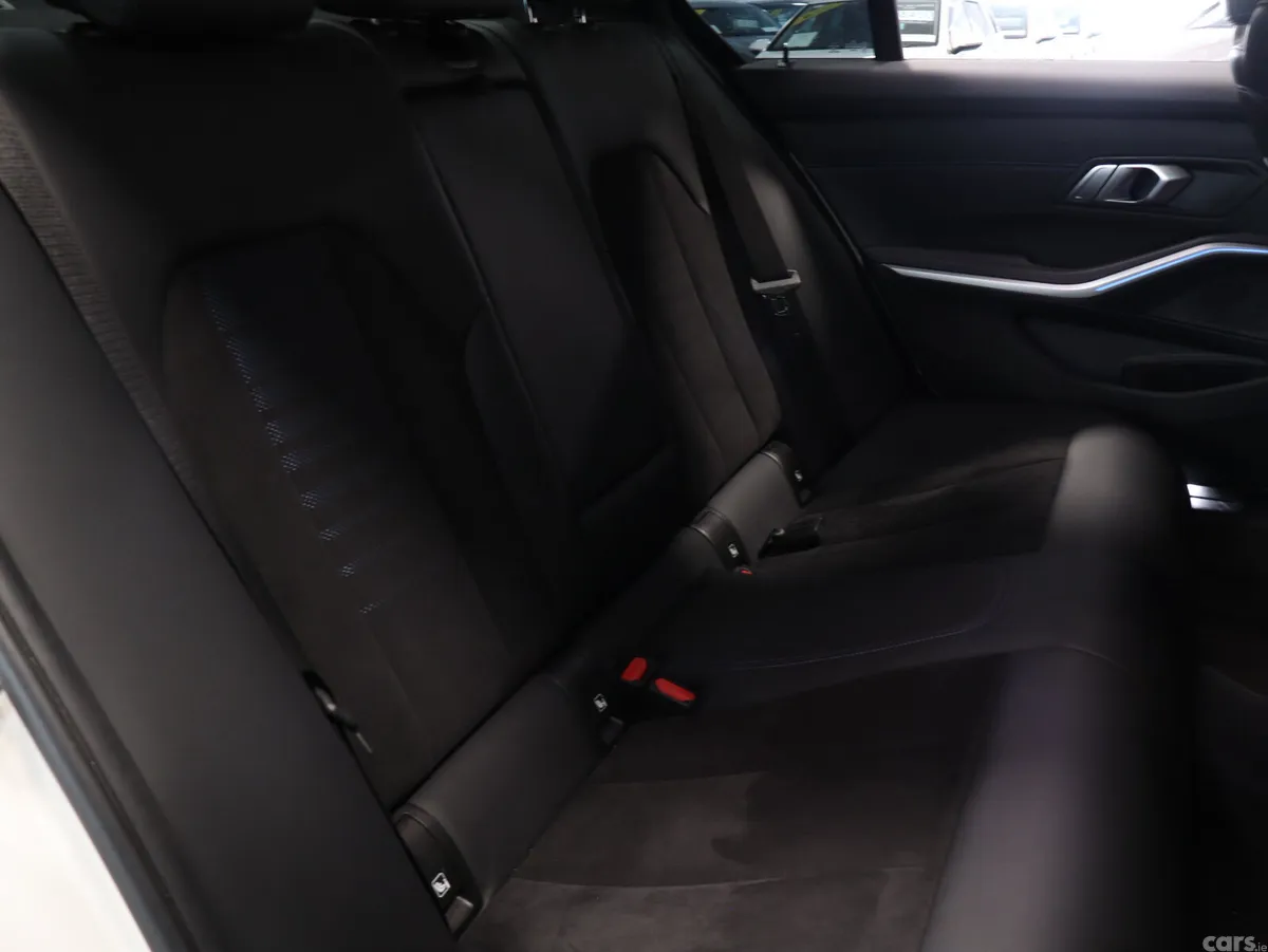 BMW 3-Series Saloon, Petrol Plug-in Hybrid, 2020, White