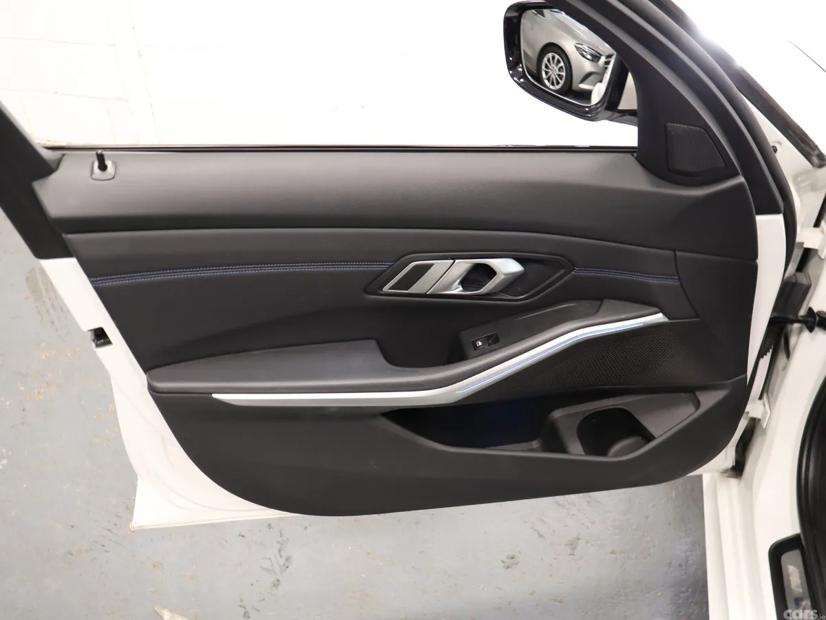 BMW 3-Series Saloon, Petrol Plug-in Hybrid, 2020, White