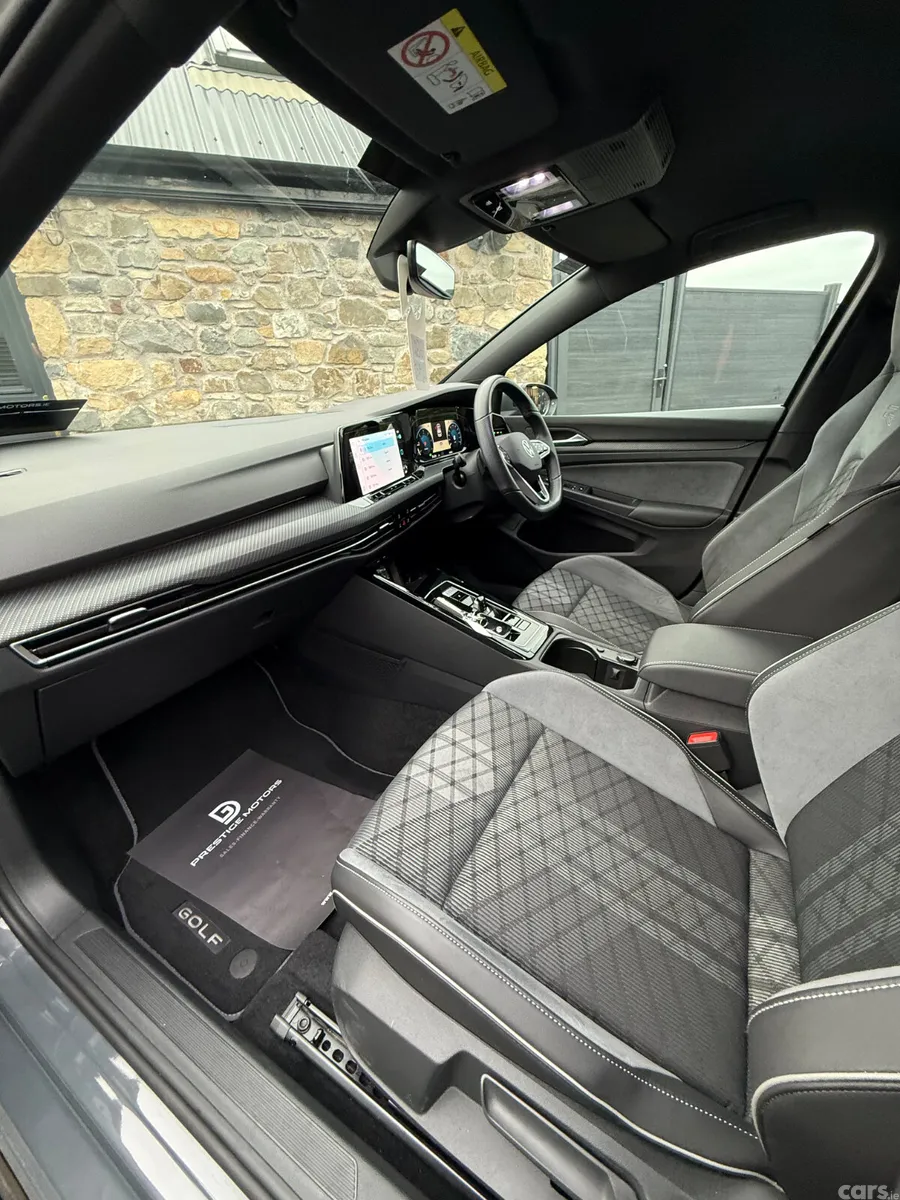 Volkswagen Golf Hatchback, Diesel, 2023, Grey