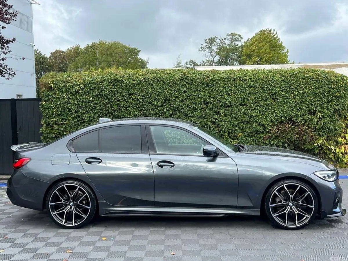 BMW 3-Series Saloon, Diesel, 2019, Grey