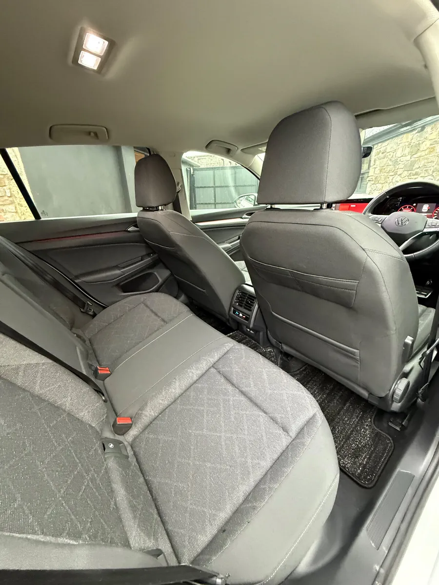 Volkswagen Golf Hatchback, Diesel, 2023, White