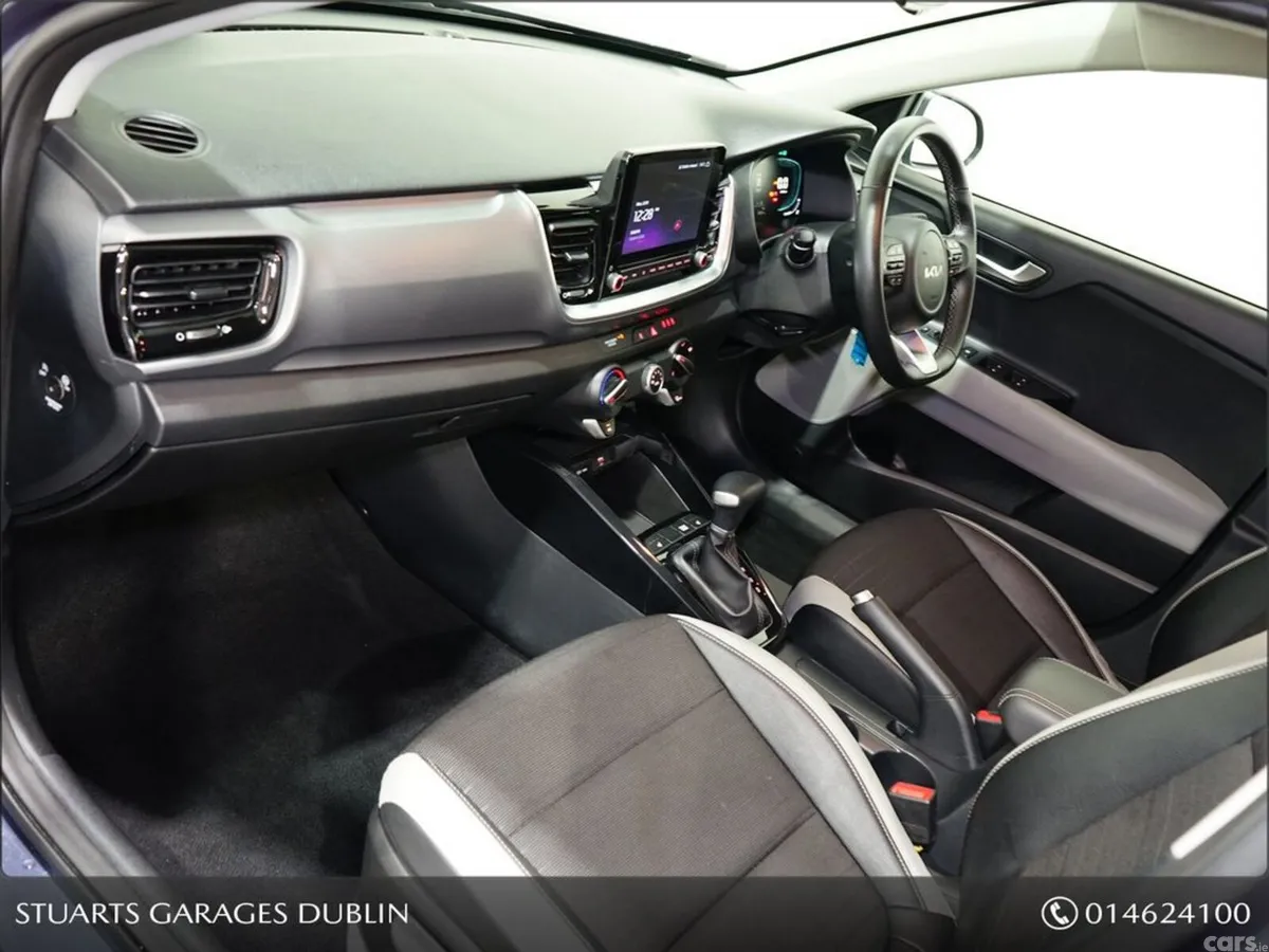 Kia Stonic Estate, Petrol Hybrid, 2025, Blue