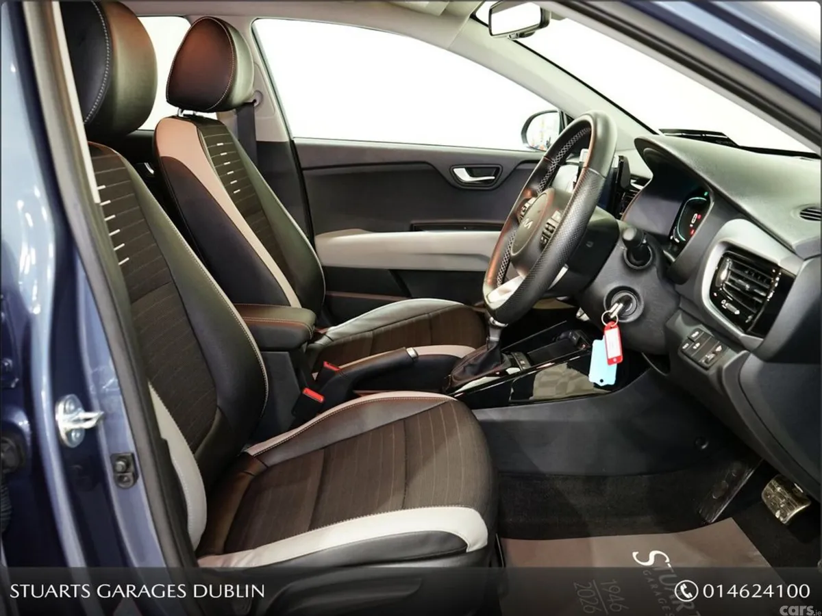 Kia Stonic Estate, Petrol Hybrid, 2025, Blue