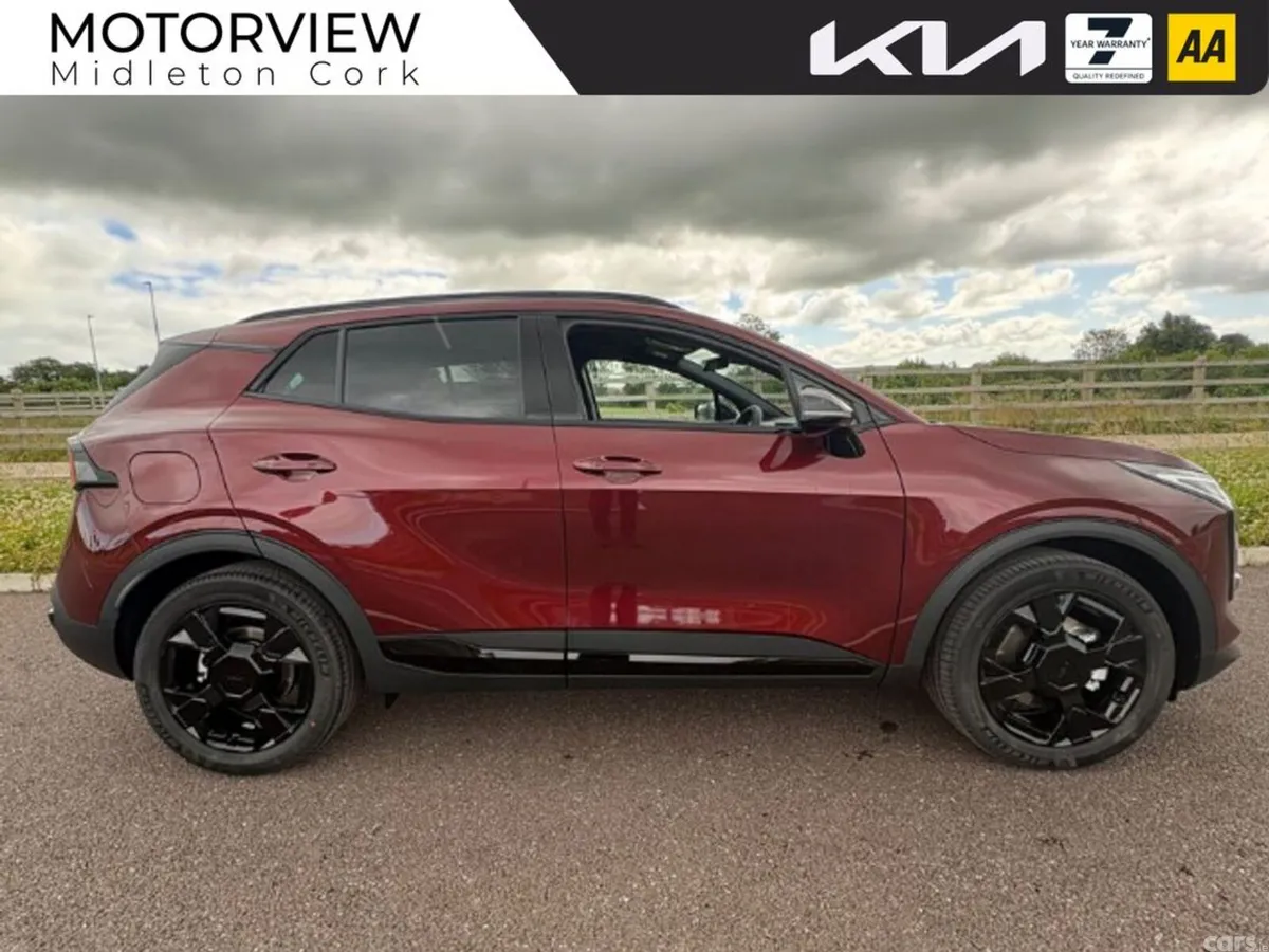 Kia Sportage SUV, Petrol Plug-in Hybrid, 2027, Red