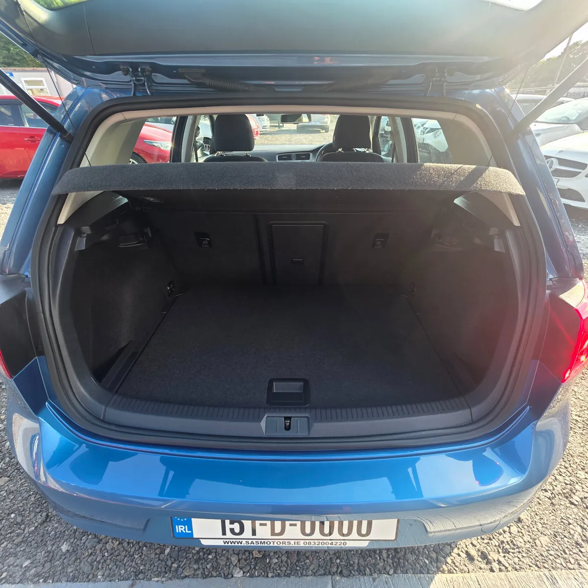 Volkswagen Golf Hatchback, Petrol, 2015, Blue
