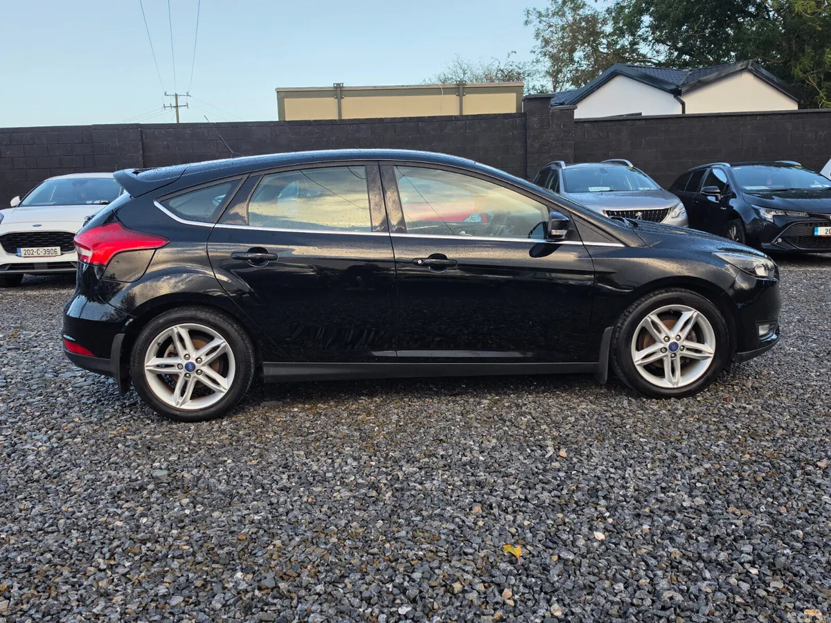Ford Focus Hatchback, Petrol, 2017, Black