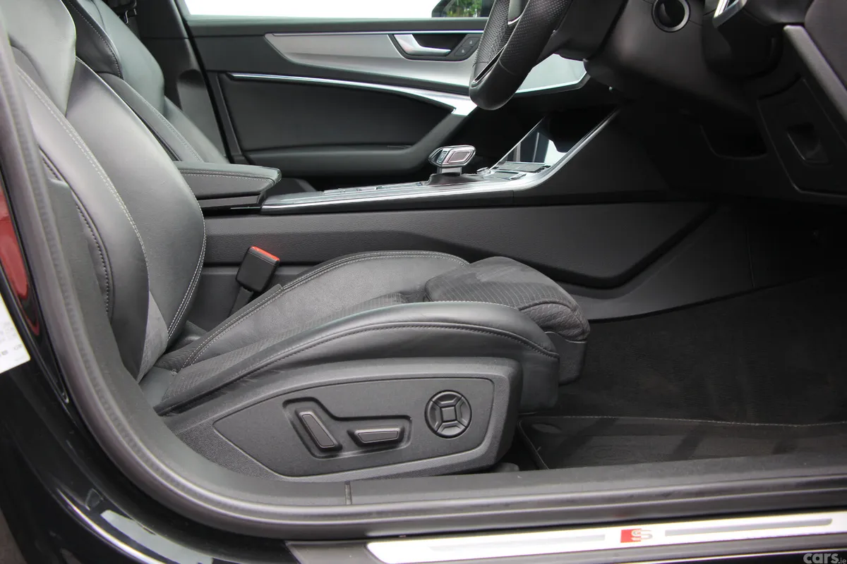 Audi A6 Saloon, Diesel, 2023, Black