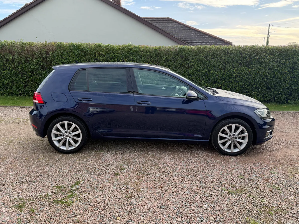 Volkswagen Golf Hatchback, Petrol, 2018, Blue